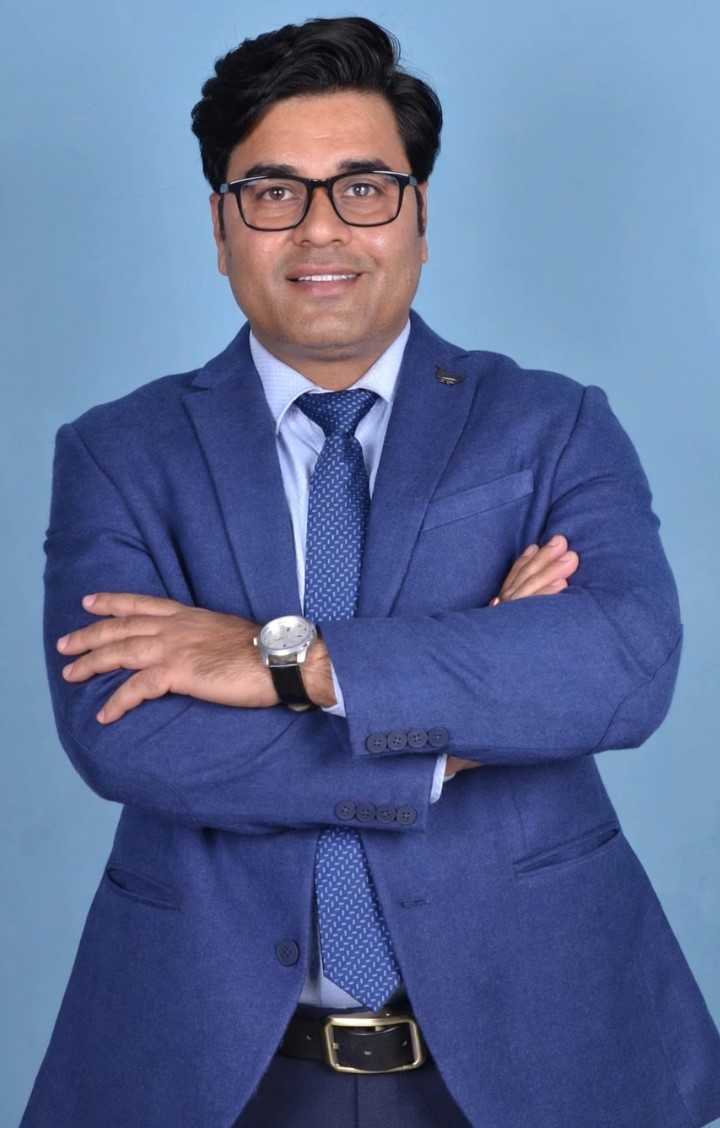 Mr Surjit Singh Manhas